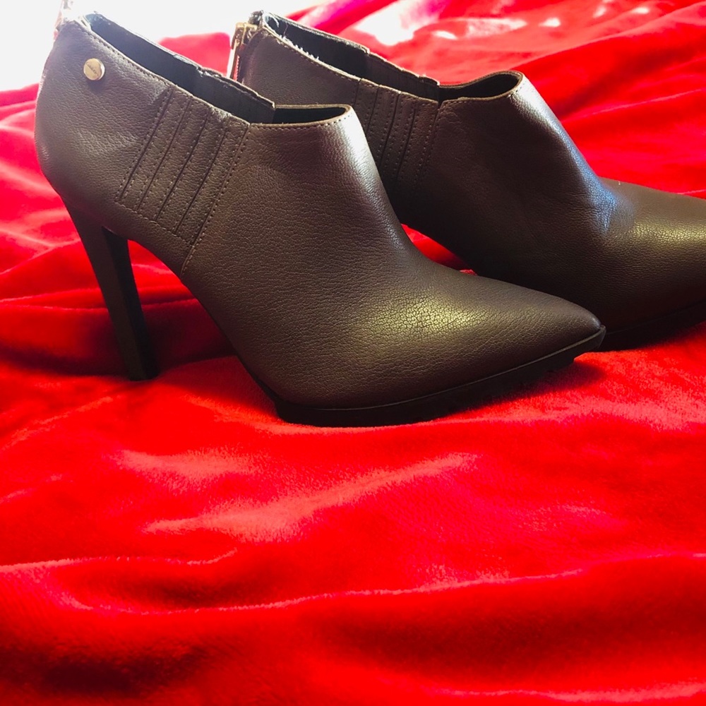 Booties - Picture 5 of 6